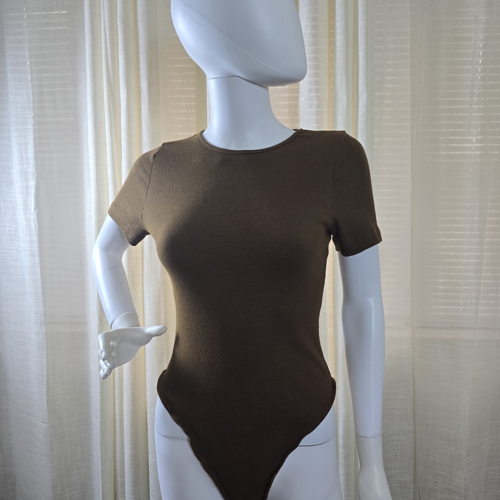 Boohoo Olive Short Sleeve Bodysuit